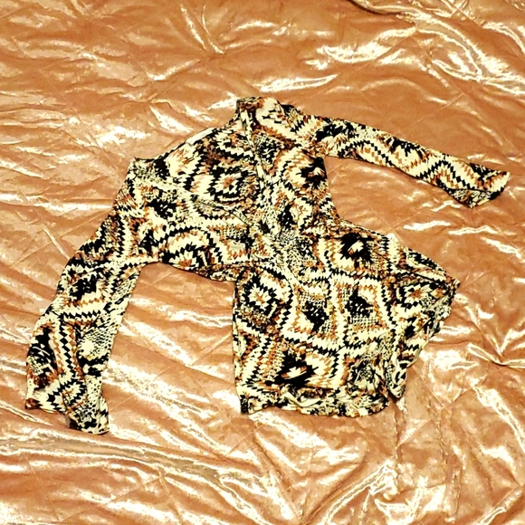 Romper with Aztec pattern - Picture 1 of 1